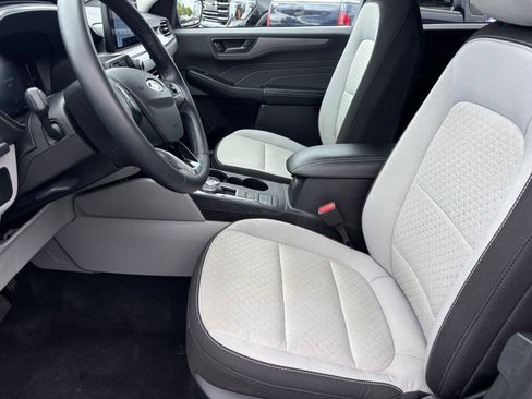Used 2024 Ford Escape Active FWD image 13