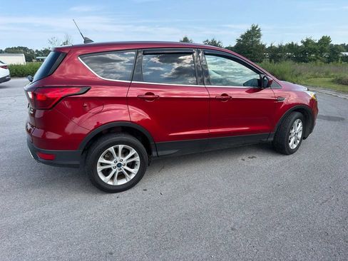 Used 2019 Ford Escape SE FWD image 9
