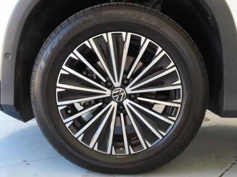 New 2025 Volkswagen Tiguan S image 28