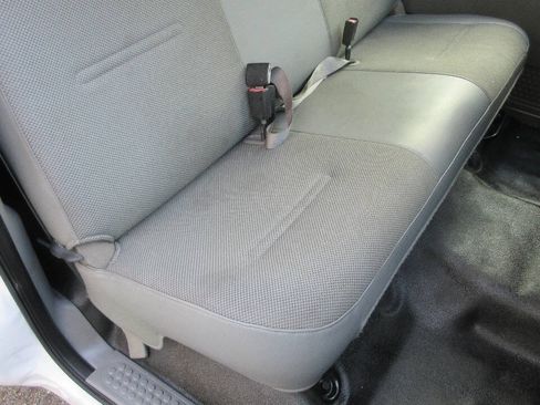 Used 2007 Ford F550 2WD Regular Cab Super Duty image 31