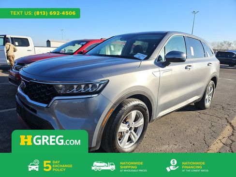 Used 2021 Kia Sorento LX image 1