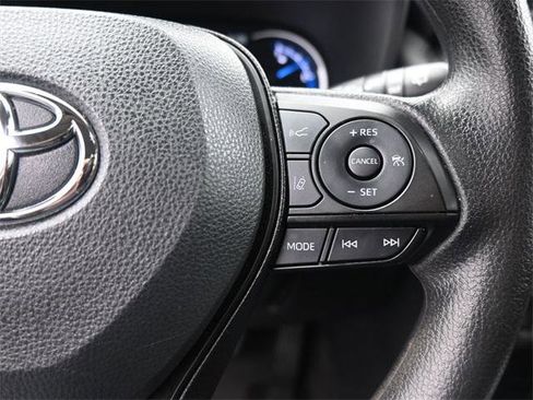 Certified 2025 Toyota RAV4 XLE image 2