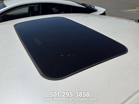 Used 2014 Ford Fusion SE w/ Equipment Group 202A FWD image 7