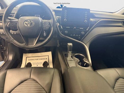 Used 2024 Toyota Camry SE FWD image 9
