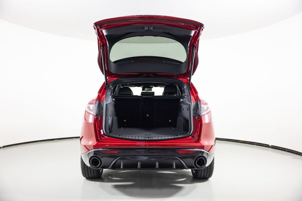 New 2026 Alfa Romeo Stelvio Sprint AWD/4WD image 11
