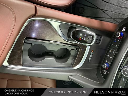 Used 2020 Buick Enclave Avenir w/ Avenir Technology Package FWD image 31
