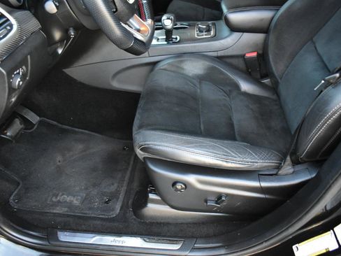 Used 2014 Jeep Grand Cherokee SRT AWD/4WD image 25