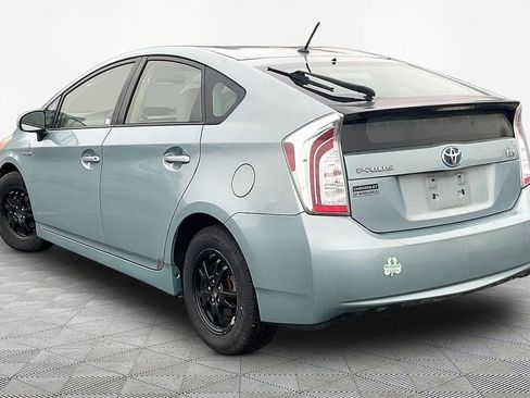 Used 2013 Toyota Prius Two image 4