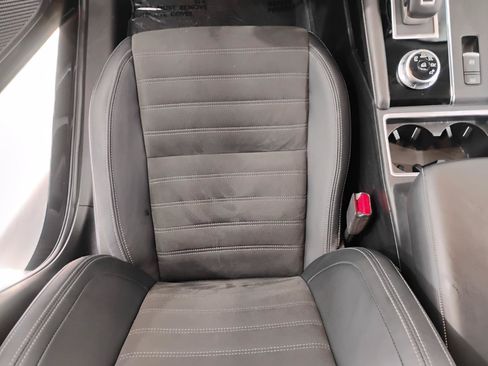 Used 2024 Mitsubishi Outlander SE FWD image 53