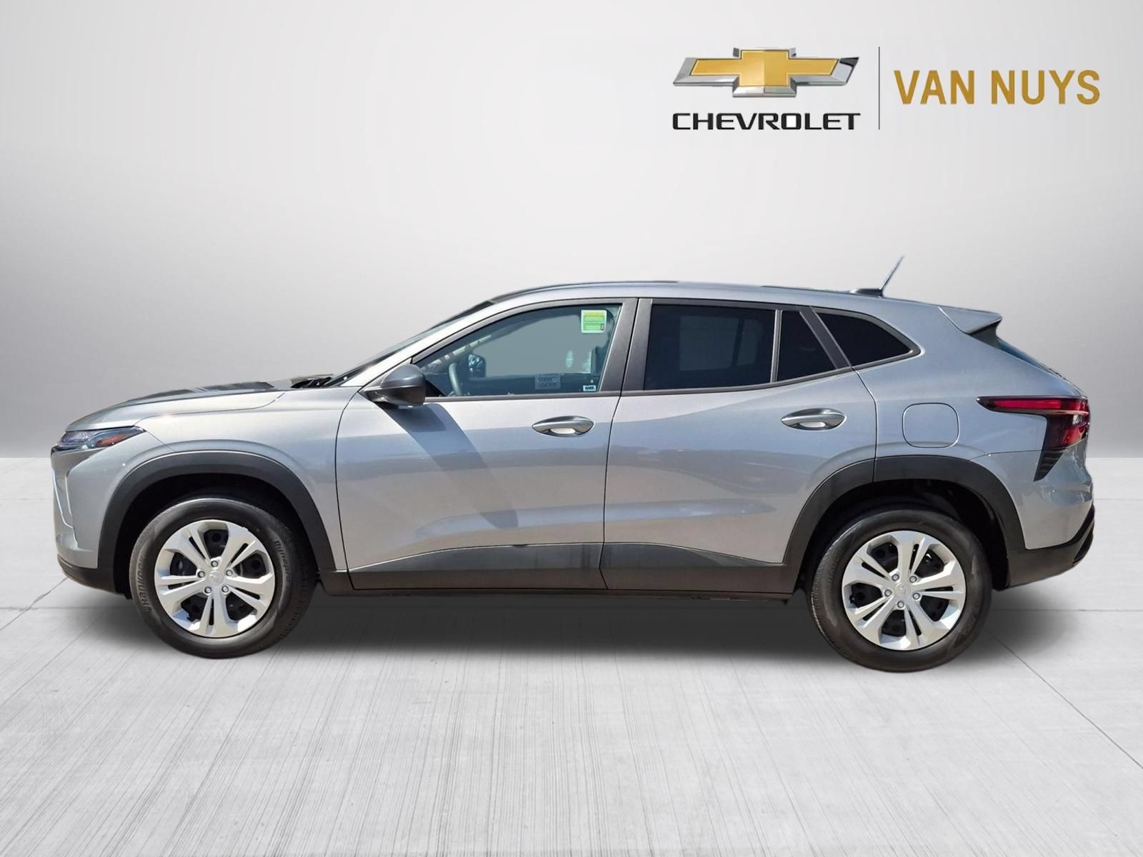Used 2026 Chevrolet Trax LS FWD image 8