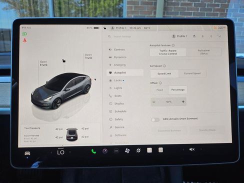 Used 2023 Tesla Model 3 Standard Range image 42