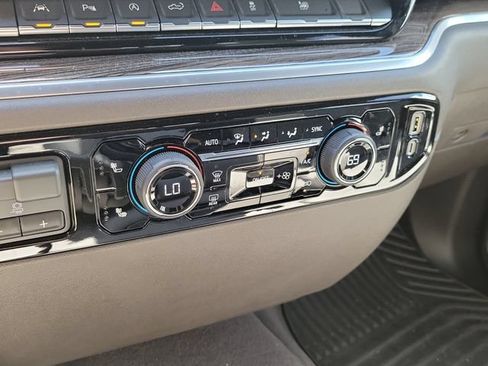 Used 2026 Chevrolet Silverado 1500 LT w/ All Star Edition Plus AWD/4WD image 31