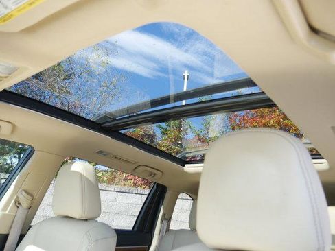 Used 2019 Toyota Highlander Limited Platinum image 18