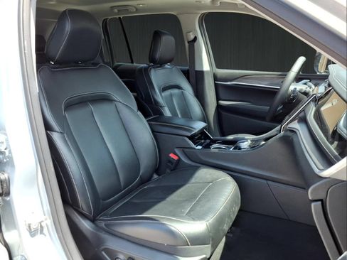Used 2022 Jeep Grand Cherokee Limited 4xe AWD/4WD image 16
