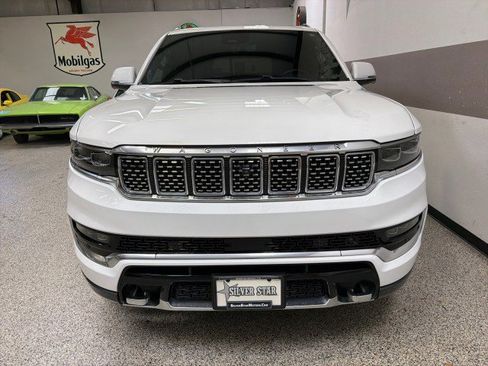 Used 2022 Jeep Grand Wagoneer Series III w/ Rear Seat Video Group 1 image 33