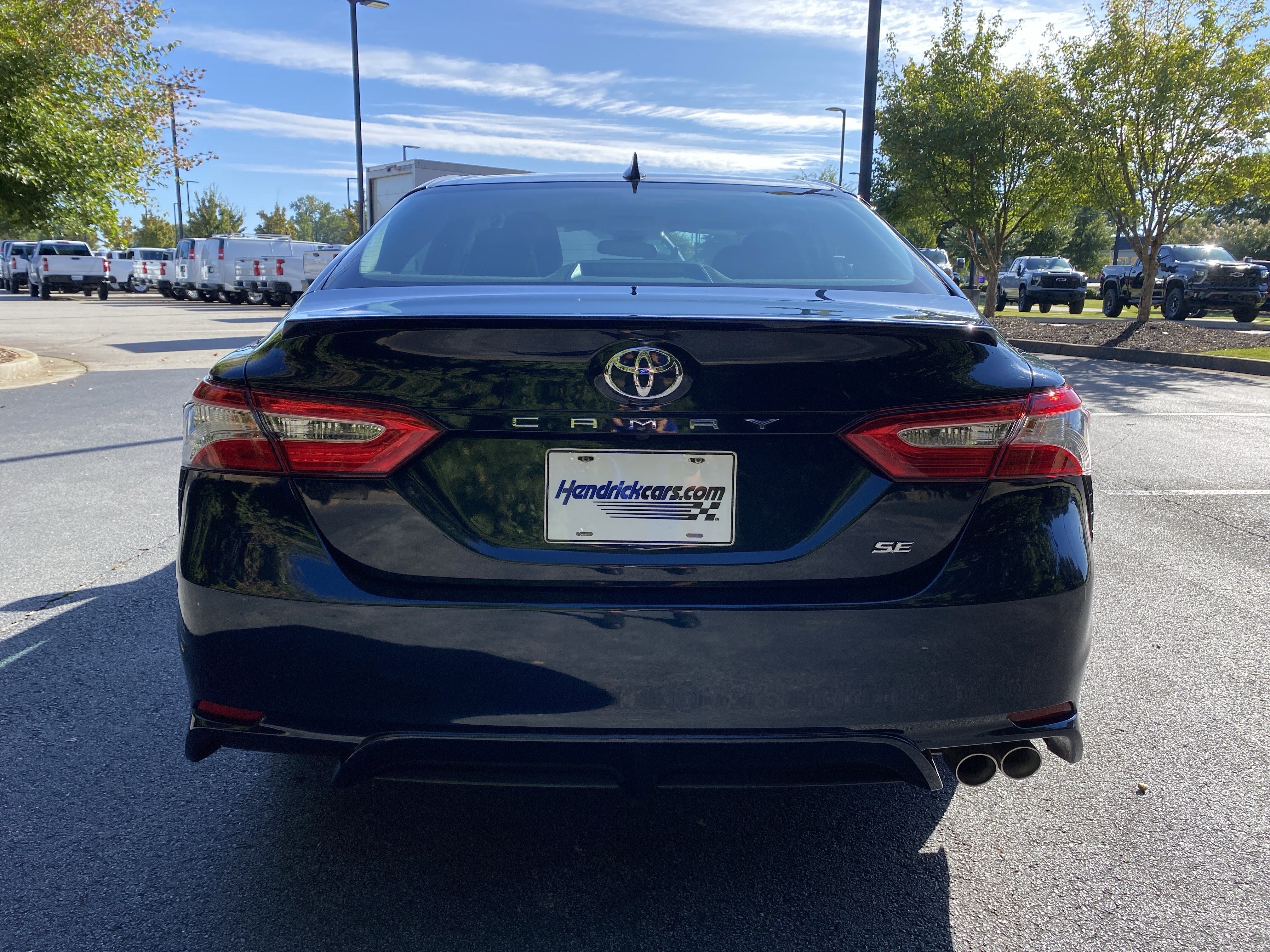 Used 2020 Toyota Camry SE FWD image 8