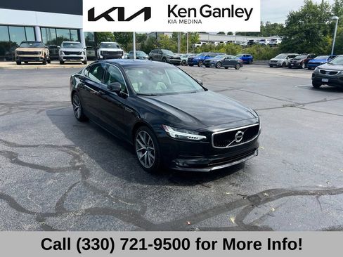 Used 2019 Volvo S90 T5 Momentum w/ Protection Package AWD/4WD image 6