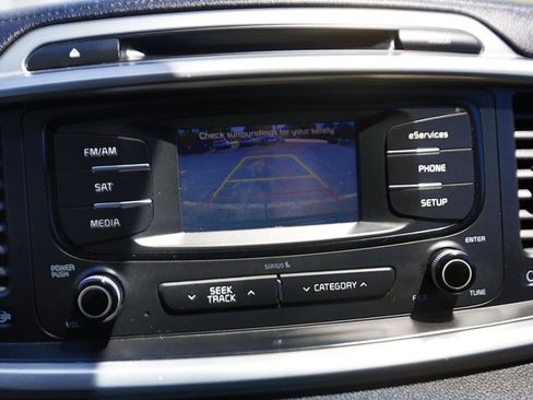 Used 2016 Kia Sorento EX AWD/4WD image 9