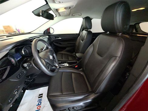 Used 2021 Buick Encore GX Essence w/ Advanced Technology Package image 4