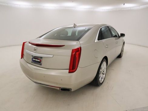Used 2014 Cadillac XTS Premium image 3
