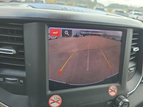 Used 2024 RAM 2500 Big Horn image 25