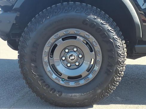 Certified 2024 Ford Bronco Badlands image 9