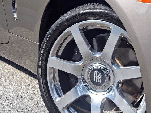 Used 2015 Rolls-Royce Wraith image 3