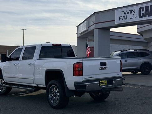 Used 2016 GMC Sierra 2500 SLT w/ Duramax Plus Package image 29