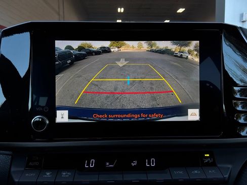 Used 2026 Toyota Camry SE FWD image 33
