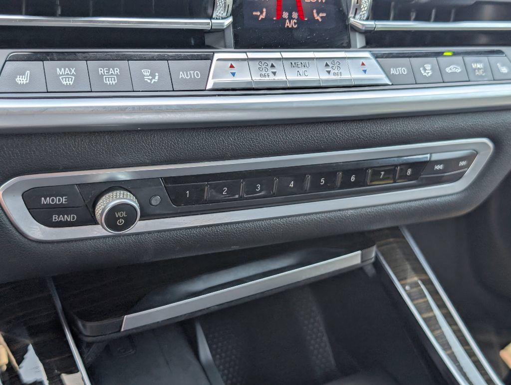 Used 2019 BMW X5 xDrive40i w/ Convenience Package AWD/4WD image 22