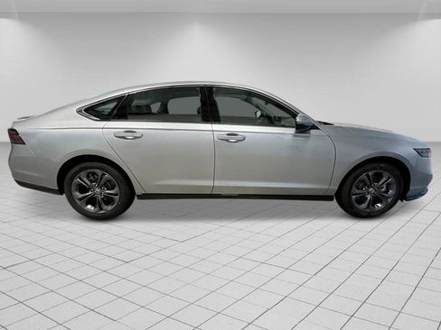 New 2025 Honda Accord EX-L image 8