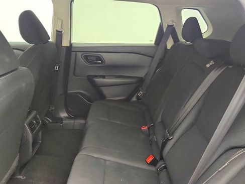 Used 2024 Nissan Rogue S FWD image 20