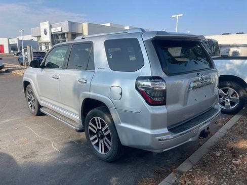 Used 2017 Toyota 4Runner Limited AWD/4WD image 3