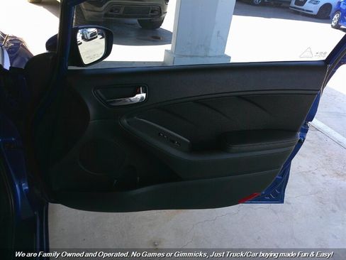 Used 2019 Kia Forte LXS image 29