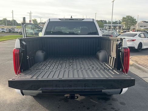 New 2026 Toyota Tundra SR5 AWD/4WD image 31
