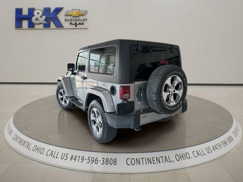 Used 2016 Jeep Wrangler Sahara w/ Dual Top Group AWD/4WD image 4