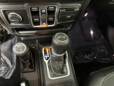 Certified 2020 Jeep Wrangler Unlimited Sport AWD/4WD image 16
