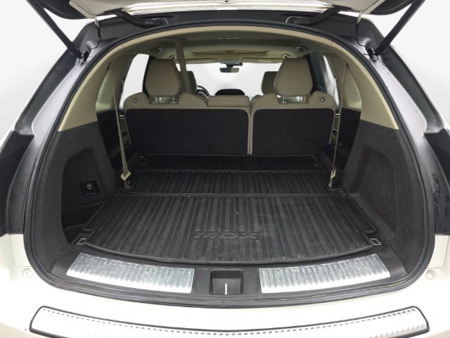 Used 2016 Acura MDX w/ Technology Package AWD/4WD image 30