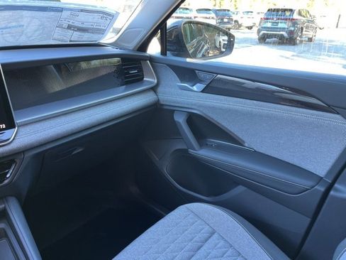 New 2025 Volkswagen Tiguan S image 18