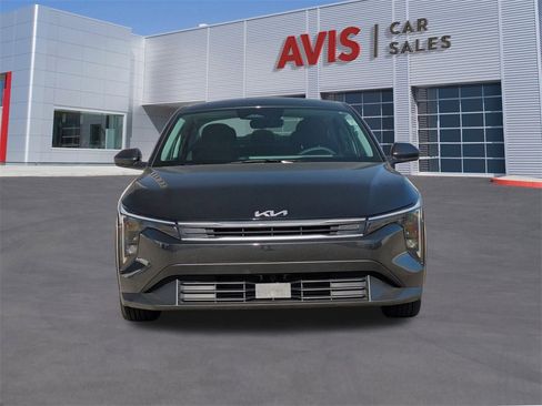 Used 2025 Kia K4 LXS image 2