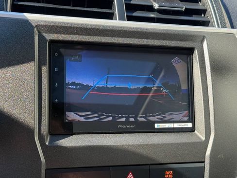 Used 2015 Toyota Camry SE w/ Moonroof Package FWD image 10