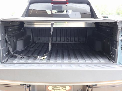 New 2025 Hyundai Santa Cruz SEL image 15