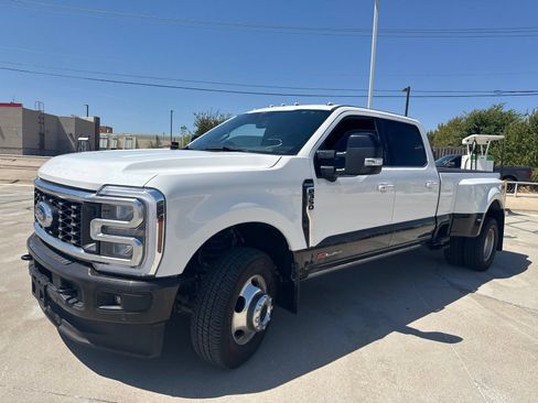 Used 2024 Ford F350 King Ranch AWD/4WD image 8