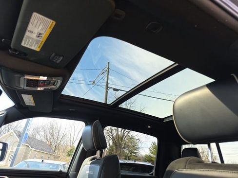 Used 2023 RAM 1500 Laramie image 4