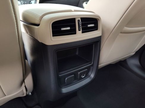 Used 2019 Buick Envision Preferred image 34