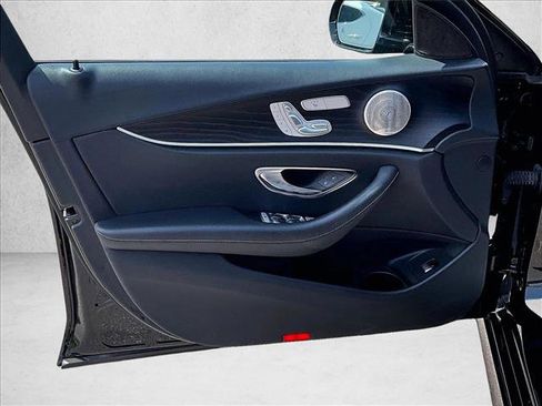 Used 2021 Mercedes-Benz E 350 Sedan image 17