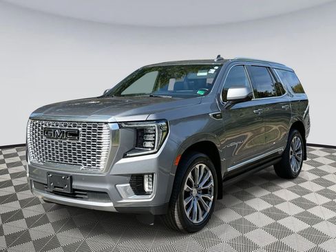 Used 2021 GMC Yukon Denali w/ Denali Premium Package image 5