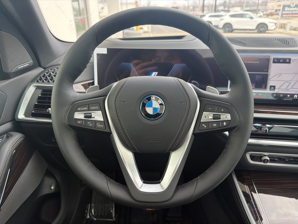 New 2026 BMW X5 xDrive50e w/ Climate Comfort Package AWD/4WD image 39