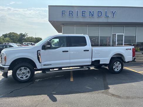 Used 2025 Ford F250 XLT AWD/4WD image 4