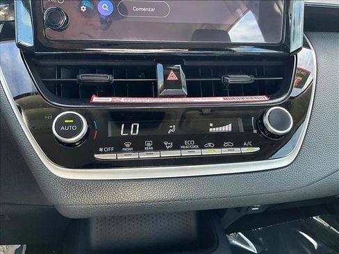 Used 2025 Toyota Corolla LE image 23